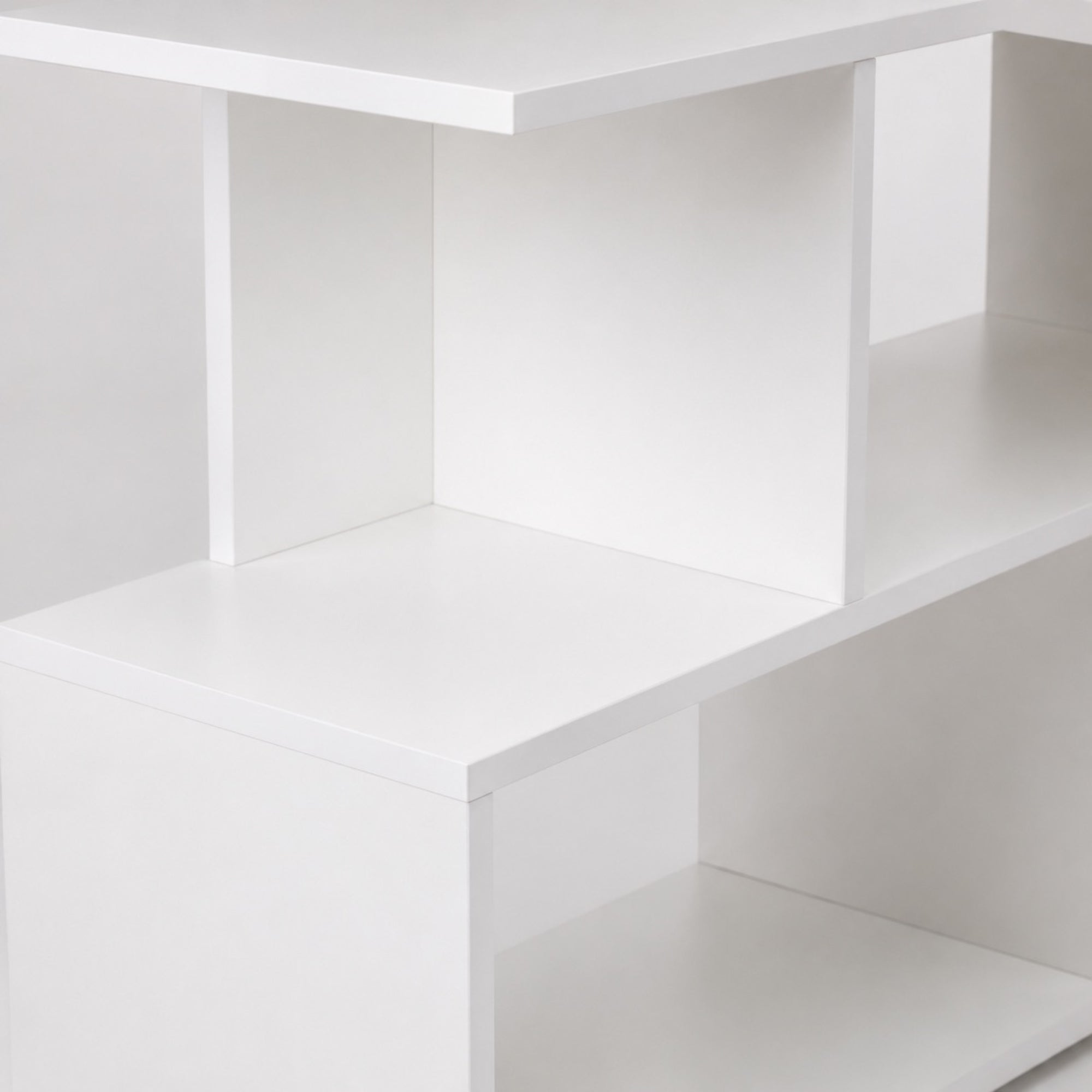Bureau d’angle blanc avec rangement ouvert | StJean-Workspace