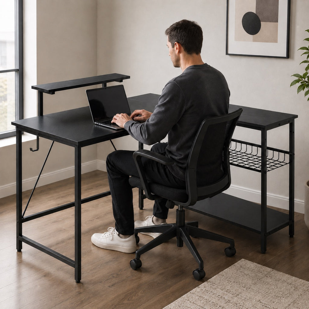 Bureau d’angle noir avec rangement et support écran | StJean-Workspace