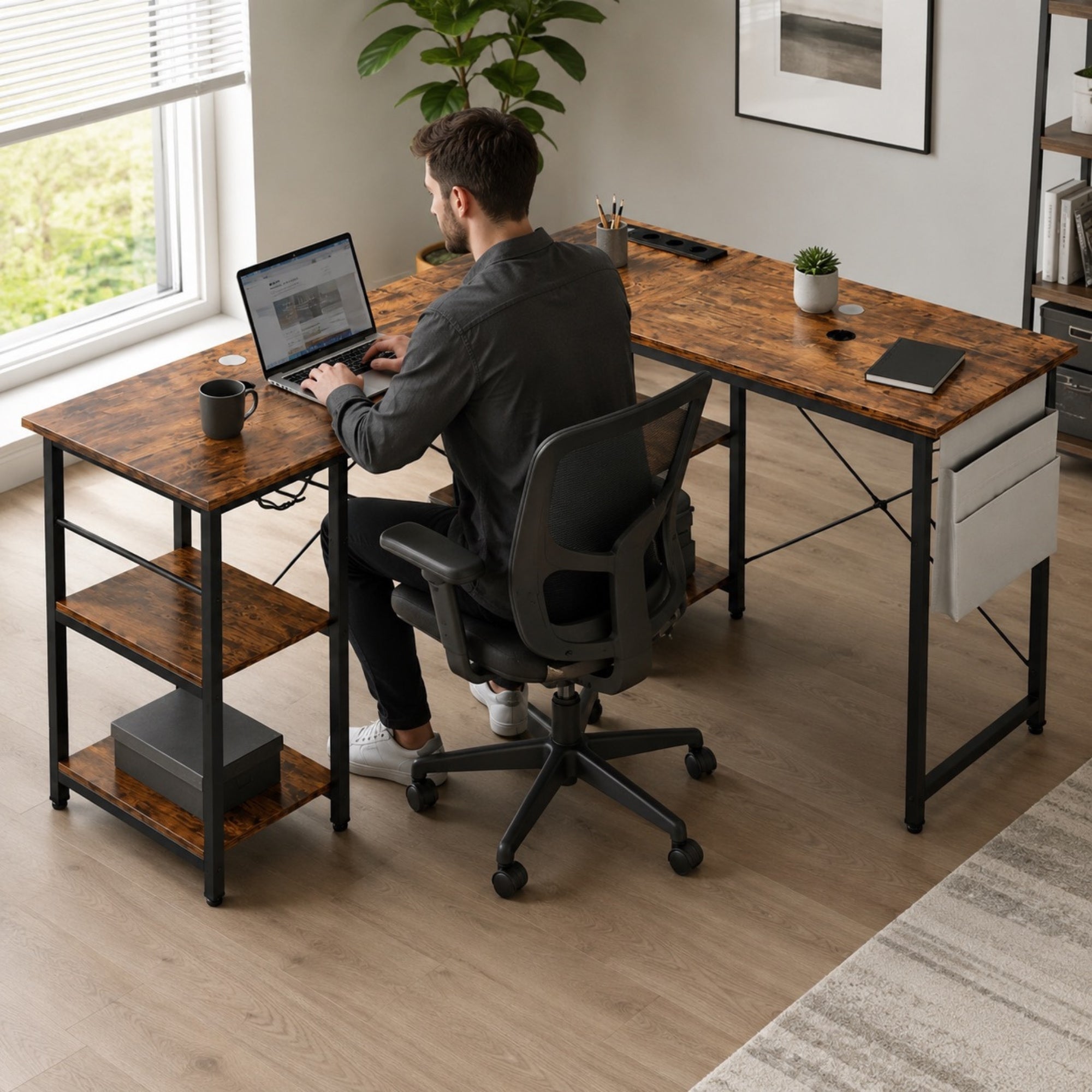 Bureau d’angle convertible avec rangement et prises intégrées | StJean-Workspace