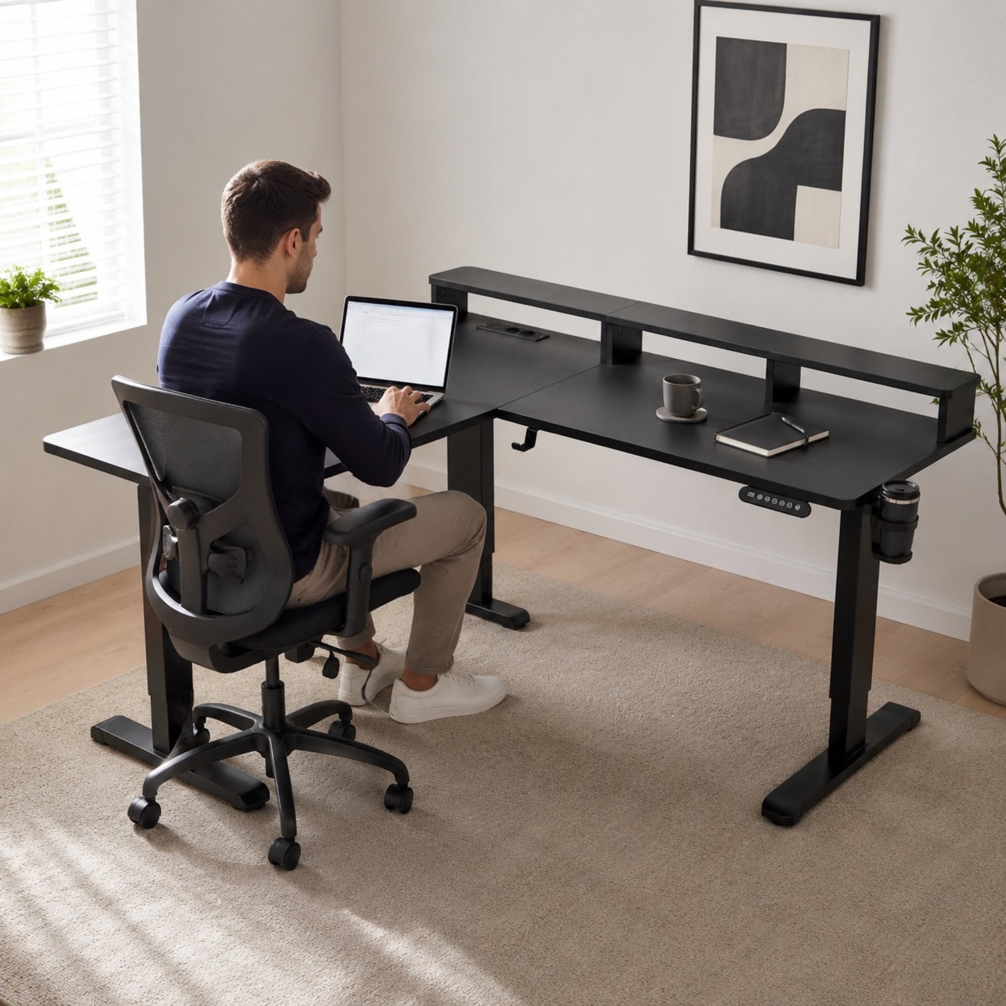 Bureau d’angle assis-debout électrique noir avec support écran | StJean-Workspace